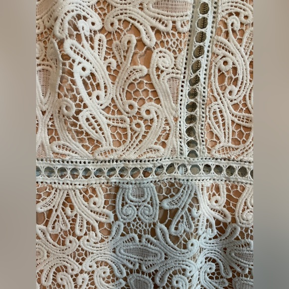 Lulus - Picture 2 of 4